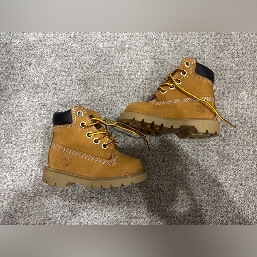 NIB TIMBERLAND CLASSIC 6 IN WATERPROOF BOOT WHEAT NUBUCK Toddler 5 - Picture 6 of 9
